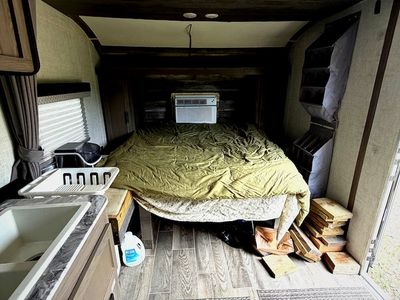 2022 Gulf Stream Conquest Ultra — interior view