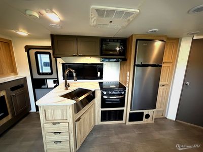 2024 Cruiser RV Avenir — photo 7 view