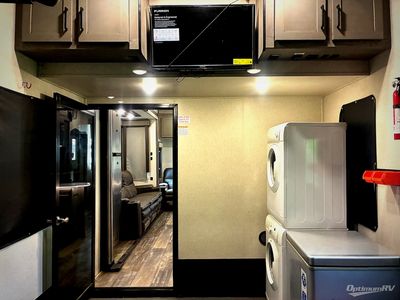 2020 Keystone Raptor — photo 16 view