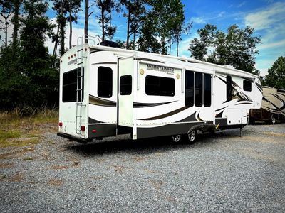 2013 Keystone Mountaineer - Photo 2