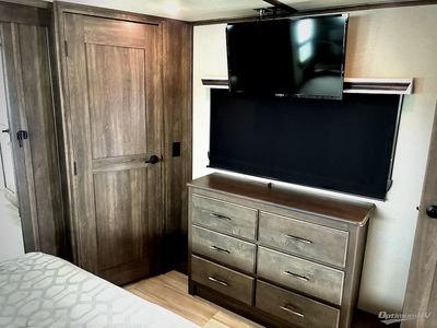 2022 Grand Design Solitude - Photo 20