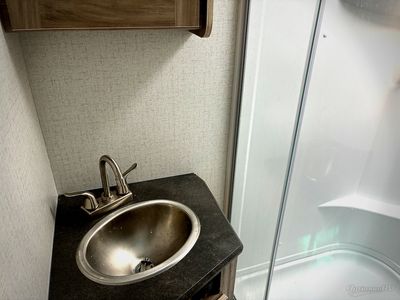 2022 Winnebago Micro Minnie — photo 17 view
