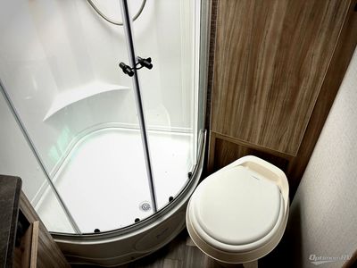 2022 Winnebago Micro Minnie — photo 15 view