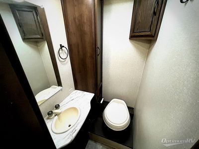 2019 Coachmen Freelander - Photo 19