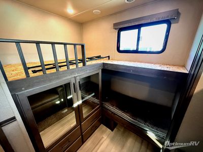 2022 Grand Design Solitude S-Class - Photo 15