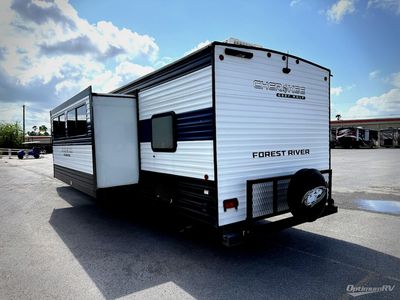 2025 Forest River Cherokee Grey Wolf - Photo 3