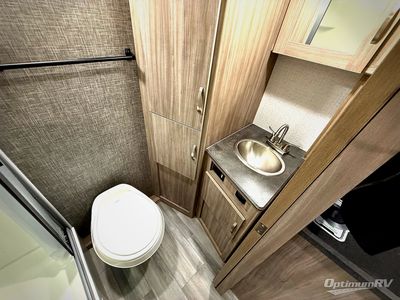 2022 Winnebago Micro Minnie FLX — photo 14 view