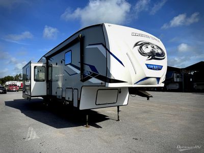 2023 Forest River Cherokee Arctic Wolf Suite — front three-quarter view