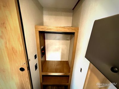 2023 Forest River Cherokee Arctic Wolf Suite — photo 17 view