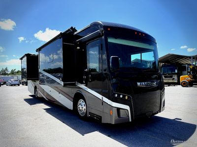 2018 Winnebago Forza — front three-quarter view