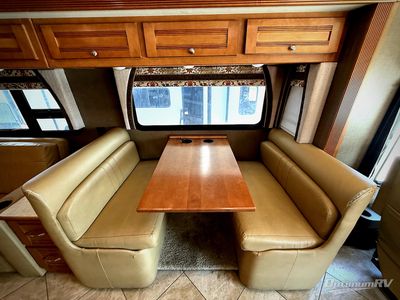 2018 Winnebago Forza — photo 8 view