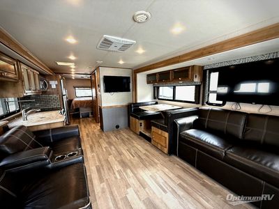 2020 Holiday Rambler Admiral — interior view