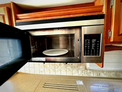 2008 Monaco RV Diplomat — photo 12 view