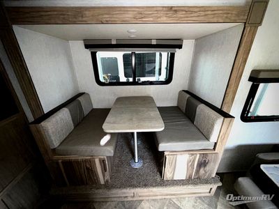 2021 Palomino Revolve — photo 7 view
