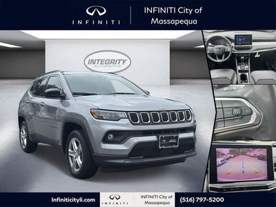 2023 Jeep Compass Latitude in Billet Silver Metallic Clearcoat — front three-quarter view