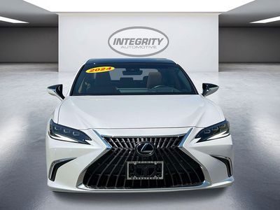 2024 Lexus ES — side profile view