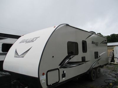2021 Keystone Bullet Crossfire — rear three-quarter view