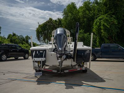 2017 Nauticstar 227 XTS — interior view
