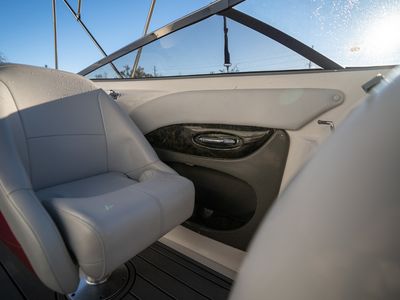 2007 Regal Sport Boat 2400 Bowrider — photo 20 view