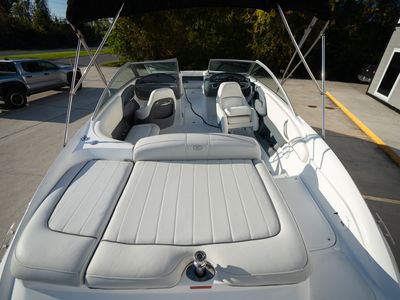 2007 Cobalt 222 — photo 7 view