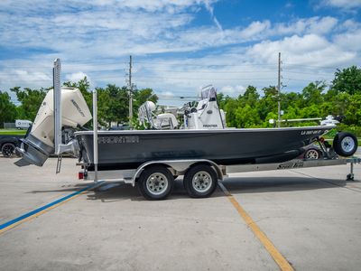 2021 Frontier 2104 — side profile view