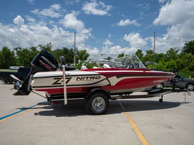 2015 Nitro Z-7 Sport — side profile view