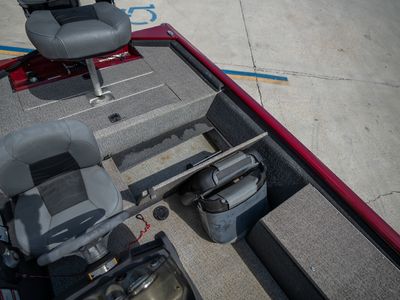 2022 Tracker Boats Pro 170 — photo 16 view
