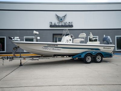 2008 Ranger Boats 2400 Bay Ranger — engine compartment view