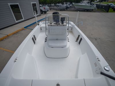 2012 Frontier 180 — photo 15 view