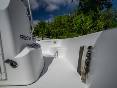 2012 Frontier 180 — photo 26 view