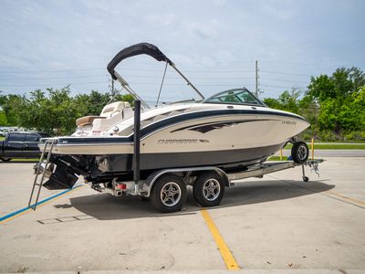 2016 Chaparral 224 Sunesta — side profile view