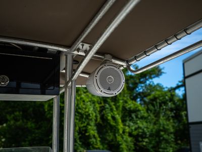 2012 Ranger Boats 2410 Bay Ranger — photo 42 view