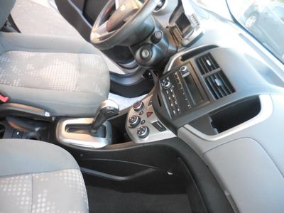 2016 Chevrolet Sonic - Photo 12