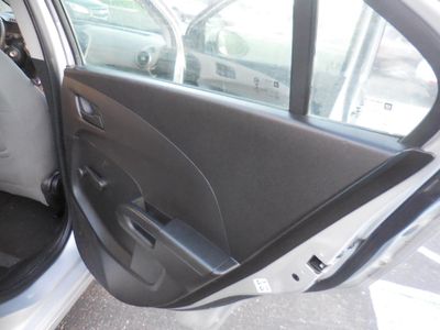 2016 Chevrolet Sonic - Photo 14