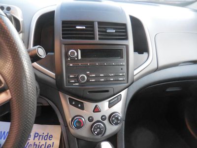 2016 Chevrolet Sonic - Photo 19