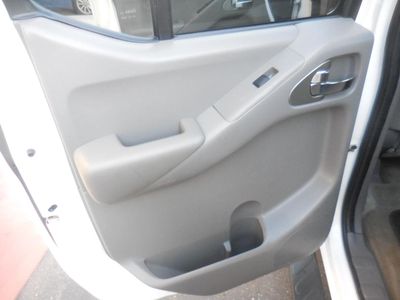 2018 Nissan Frontier Crew Cab - Photo 18