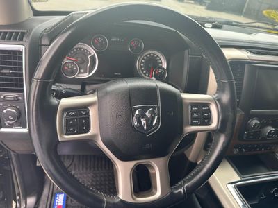 2014 RAM 1500 Laramie 4x4 - Photo 17