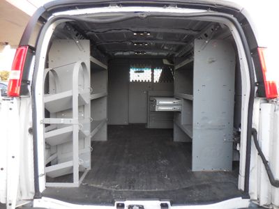2021 Chevrolet Express - Photo 23