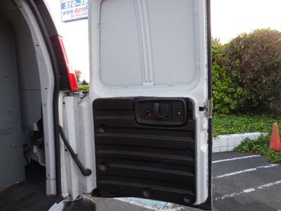 2021 Chevrolet Express - Photo 26