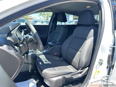2016 Chevrolet Malibu — photo 14 view