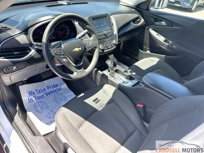 2016 Chevrolet Malibu — photo 15 view