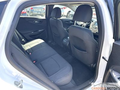2016 Chevrolet Malibu — photo 32 view