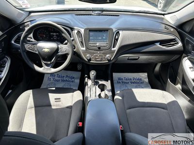 2016 Chevrolet Malibu — photo 16 view