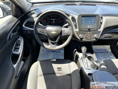 2016 Chevrolet Malibu — photo 17 view
