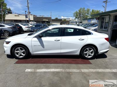 2016 Chevrolet Malibu — interior view