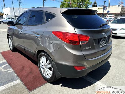 2011 Hyundai TUCSON - Photo 4