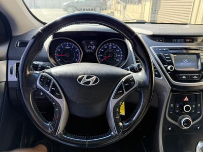 2015 Hyundai Elantra - Photo 17
