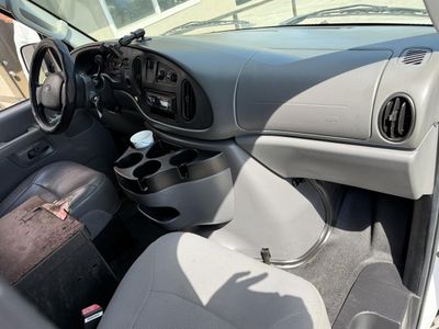 2007 Ford E-Series Van — photo 18 view