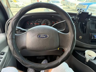 2007 Ford E-Series Van — photo 20 view