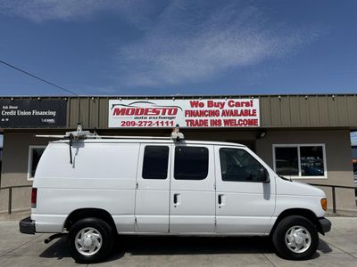 2007 Ford E-Series Van — side profile view